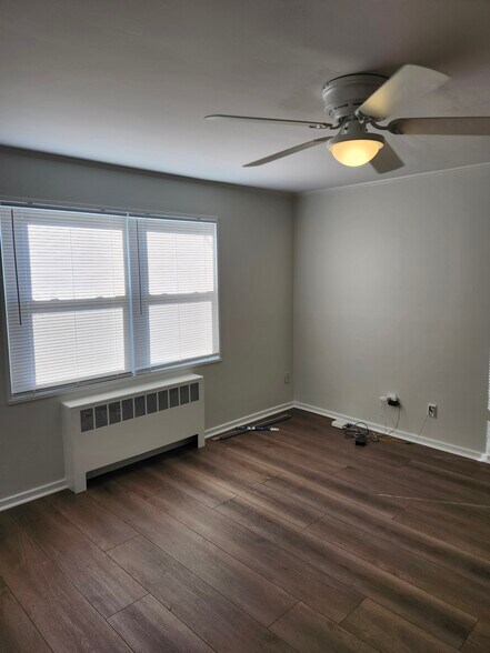 Building Photo - 1502 Catasauqua Rd