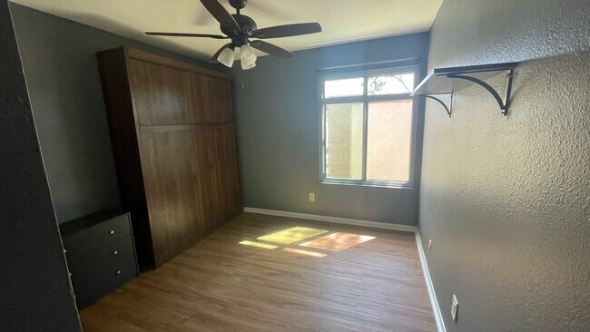 Bedroom 2 - 432 Edgehill Ln