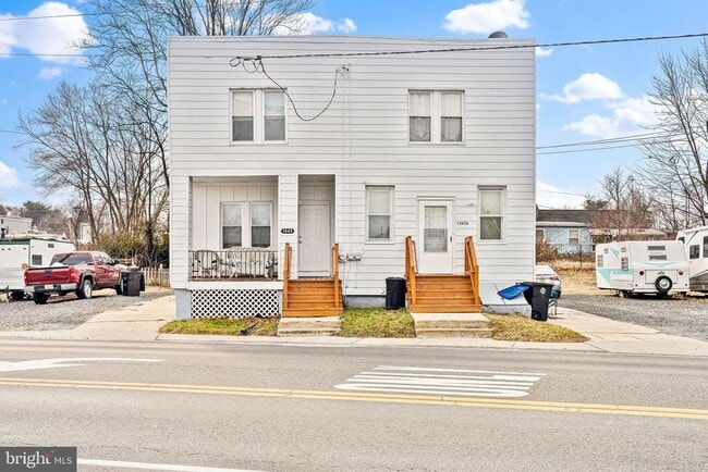 Building Photo - 1945 Cooper St