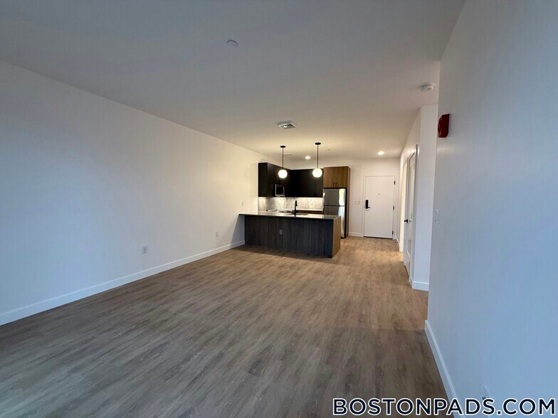 Building Photo - 199 Gardner St