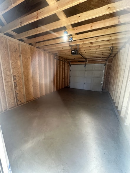 Building Photo - 2612 Boulevard Pl