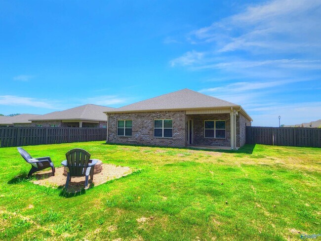 Building Photo - 14970 Eva Cir