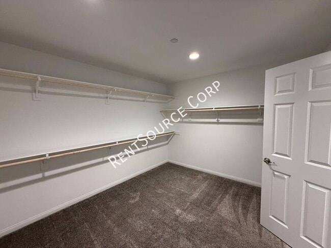 Building Photo - 6030 W Ave J 9