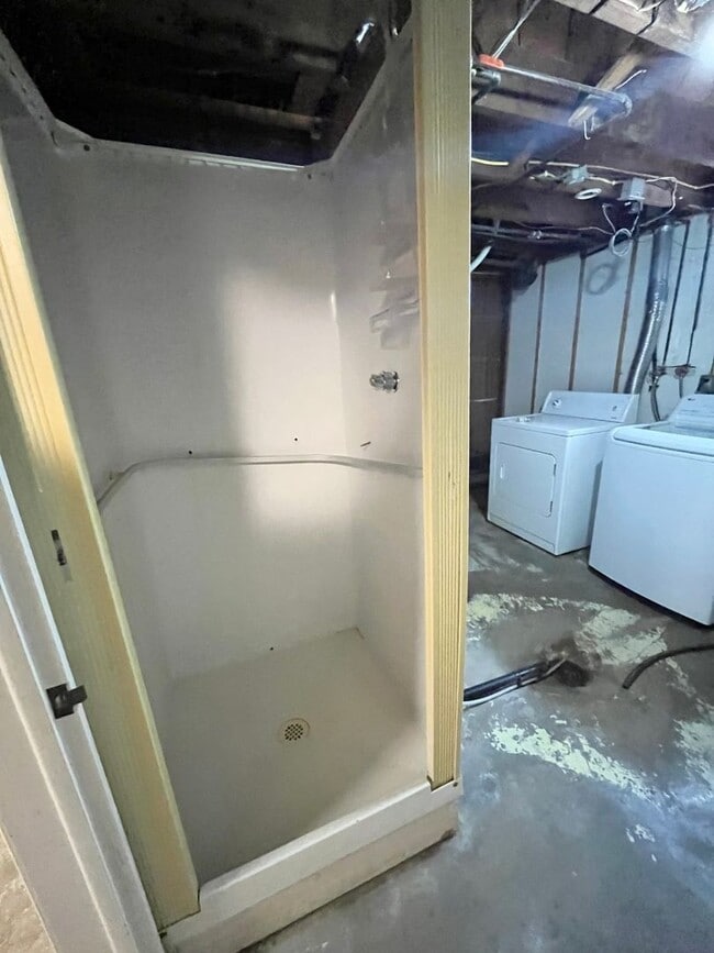 Building Photo - 2 Bed/1 Bath Rental Home!