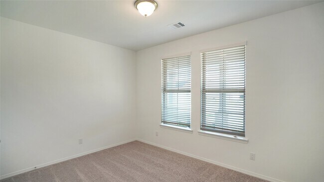 Building Photo - 25810 Northpark Pine Dr