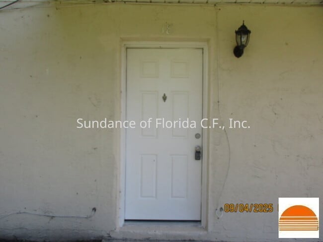 Building Photo - Near St Cloud Lakefront   Osceola County