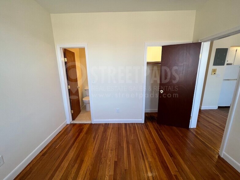 Building Photo - 60 Brighton Ave