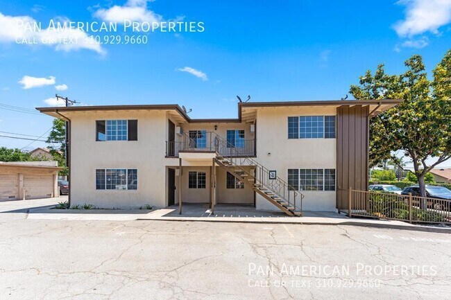 Building Photo - 4484 La Deney St