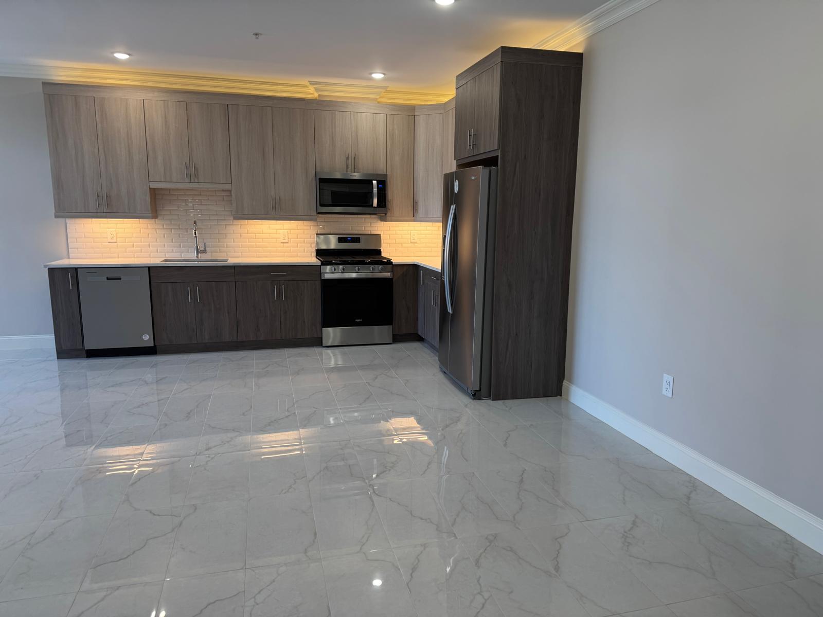 Building Photo - 580 North Ave