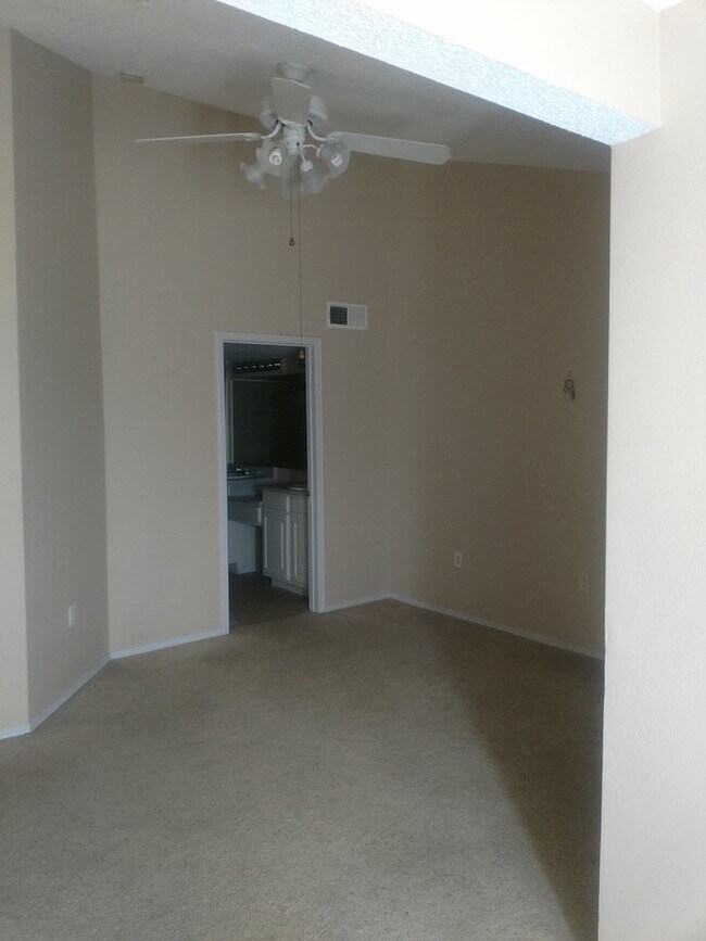 Building Photo - Spacious 2 story town home- Superior, CO-AVAILABLE NOW!