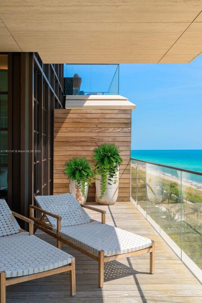 Building Photo - 8955 Collins Ave