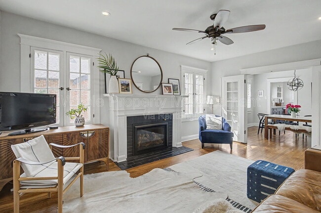 Building Photo - 449 Lafayette St