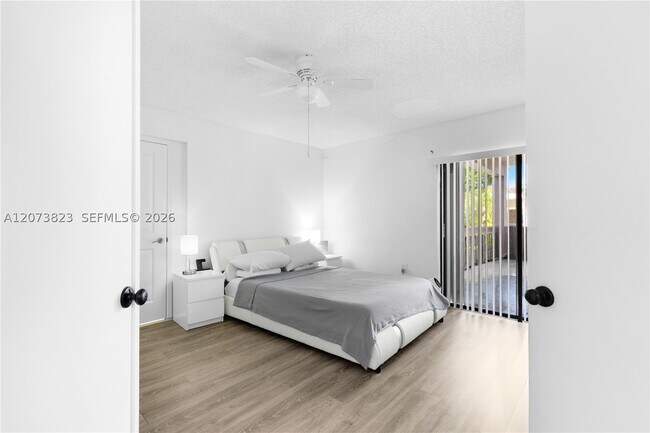 Building Photo - 12990 SW 88th Ln