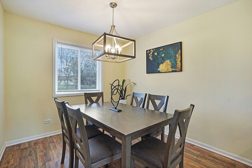 Building Photo - 291 Weatherford Ln