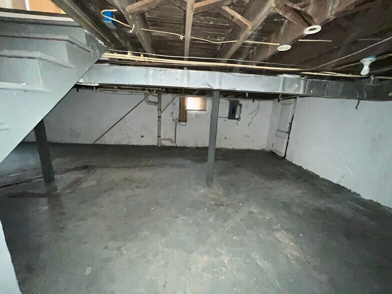 Building Photo - 5109 Cote Brilliante Ave