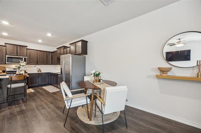 Building Photo - 2141 Buffalo Hill Dr