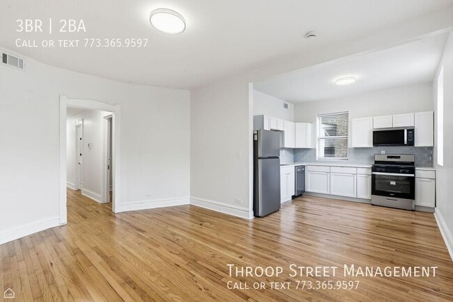 Building Photo - 6134 S Vernon Ave