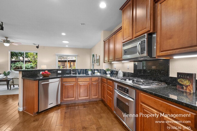 Building Photo - 3705 Abby Ct