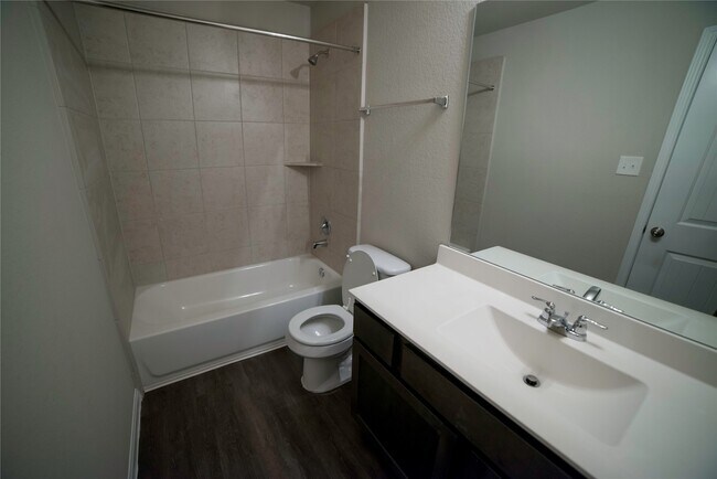 Building Photo - 4455 Eveslage Ln
