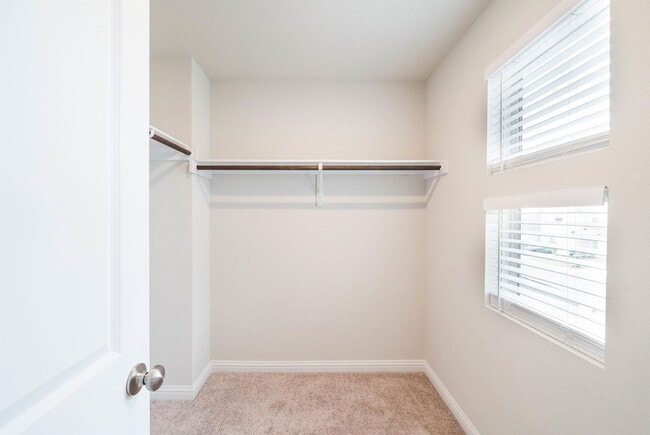 Building Photo - 8208 Cottage Rose Dr