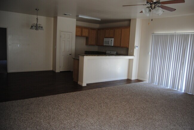 Building Photo - 3519 Rio Grande Ln