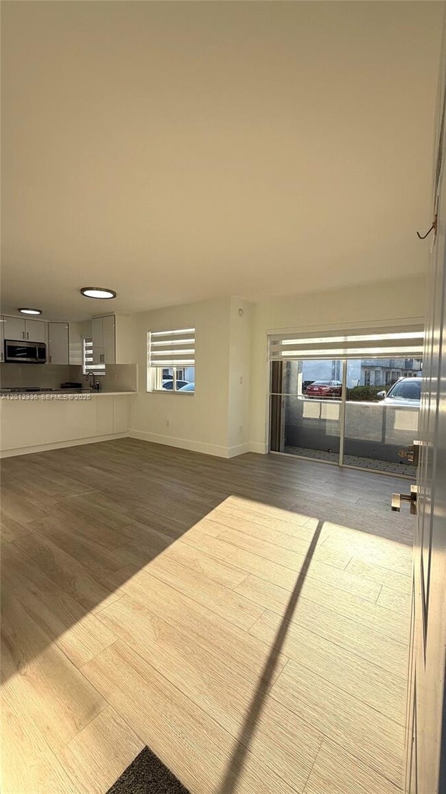 Building Photo - 6223 SW 131st Ct