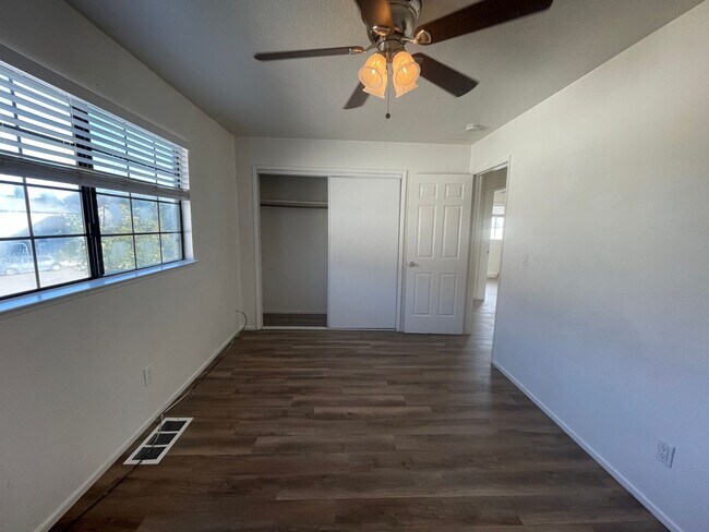 Building Photo - 581 Ledwith Ct