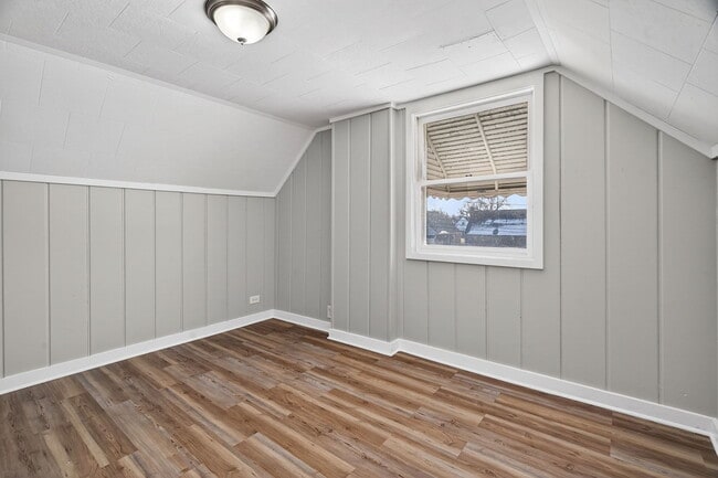 Building Photo - 27 164th Pl