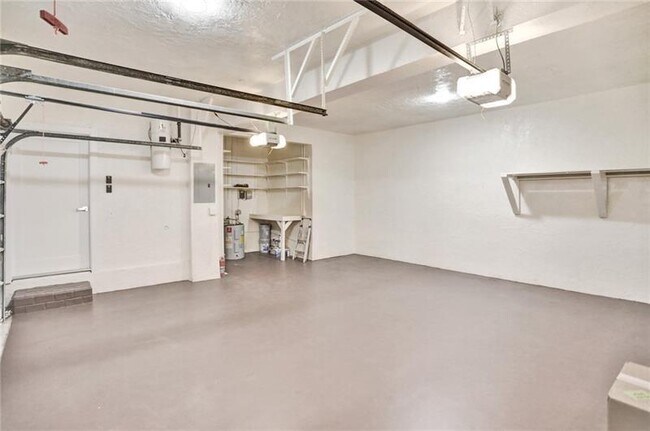 Building Photo - 4300 S Ocean Blvd