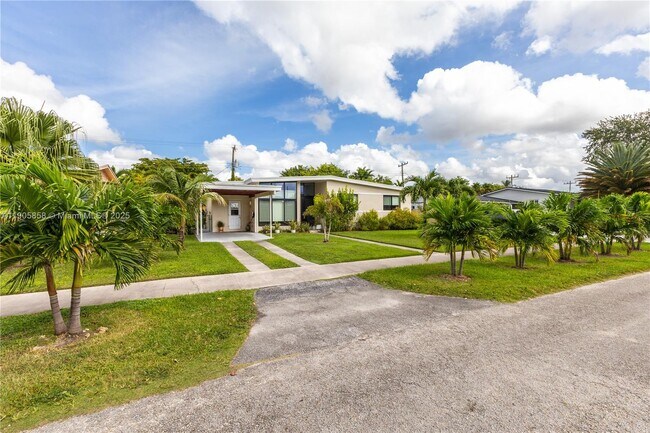 Building Photo - 8531 SW 27th Terrace