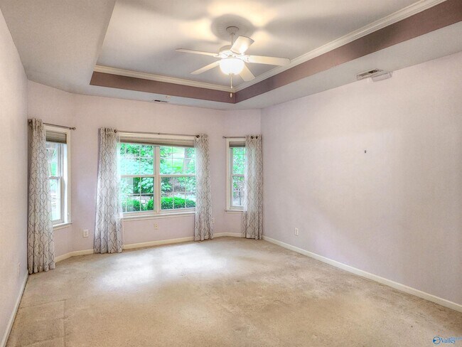 Building Photo - 93 Fernbrook Ct