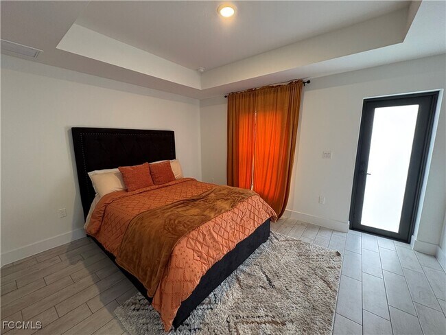 Building Photo - 2606 10th St SW