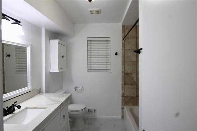 Building Photo - 3132 Dorrington Dr