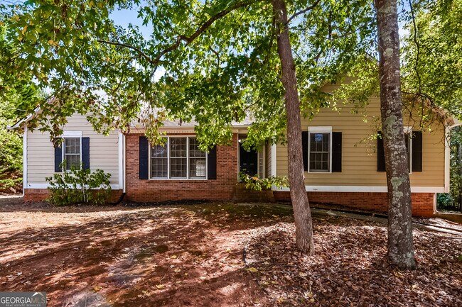 Primary Photo - 170 Den Ric Dr