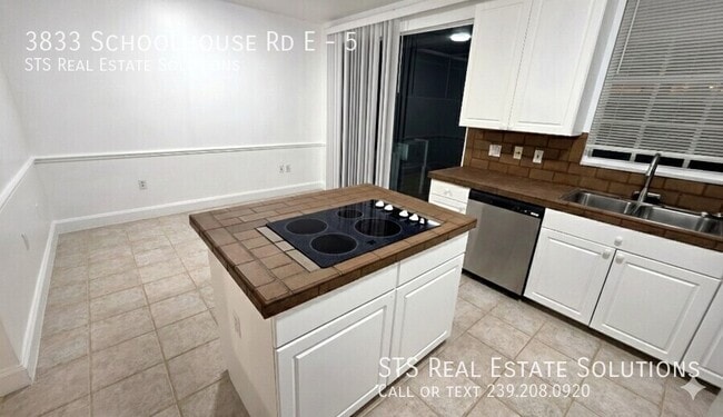 Building Photo - 3833 Schoolhouse Rd E