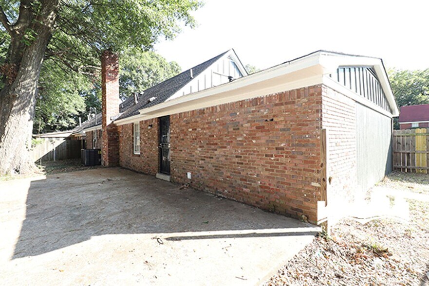 Building Photo - 4533 Bogart St