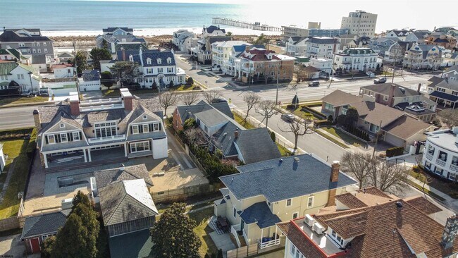 Building Photo - 17 S Derby Ave