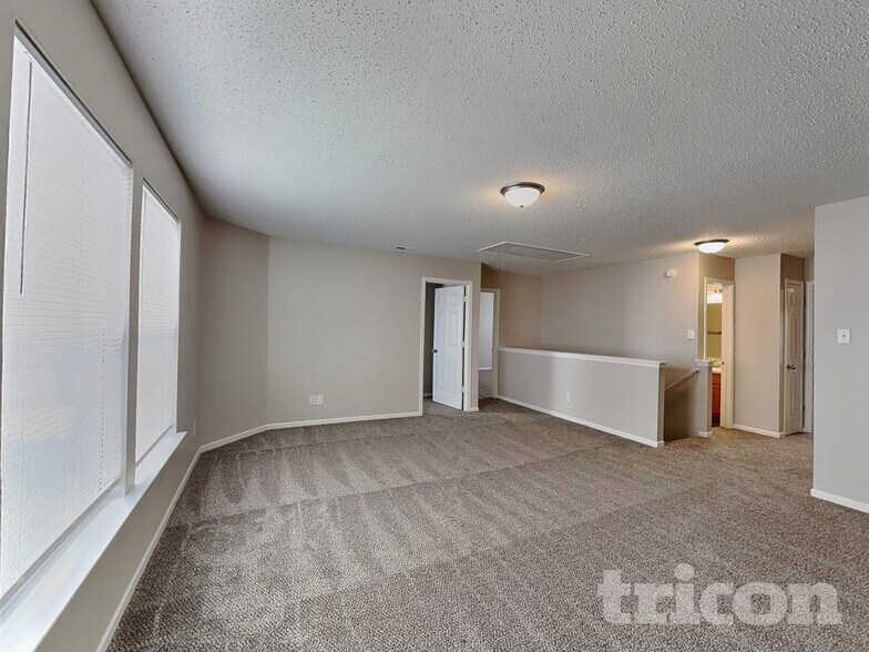 Building Photo - 9315 W Rising Sun Dr