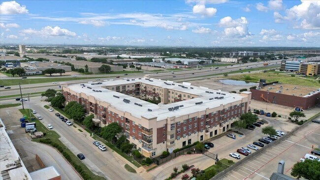 Primary Photo - 1100 W Trinity Mills Rd