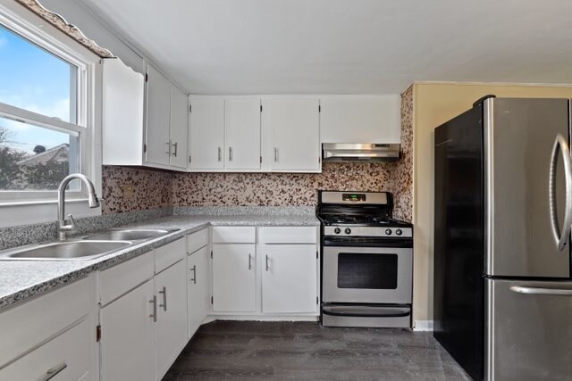 Building Photo - 409 Barron St