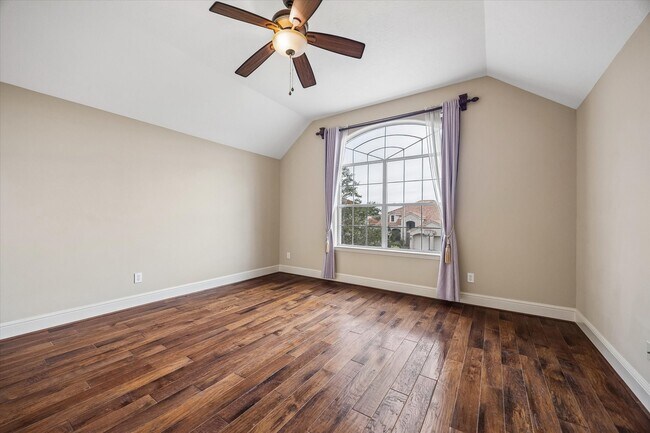 Building Photo - 18910 Villa Bergamo Ln