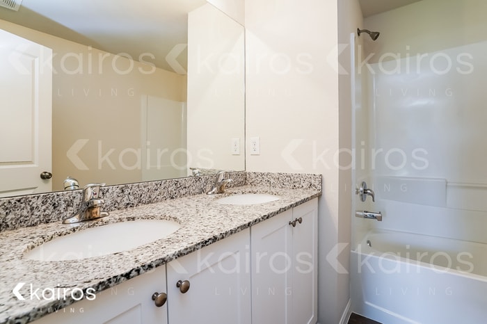 Building Photo - 18302 Gibraltar Ln