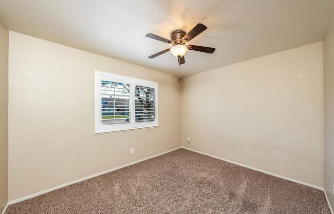 Building Photo - 3 BR 2.5 BA available soon