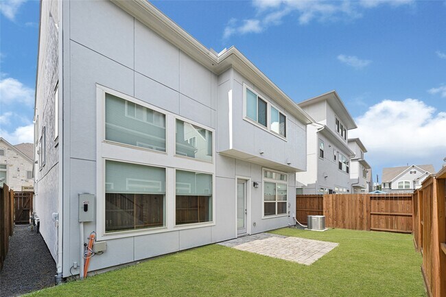 Building Photo - 1722 Leilani Dr