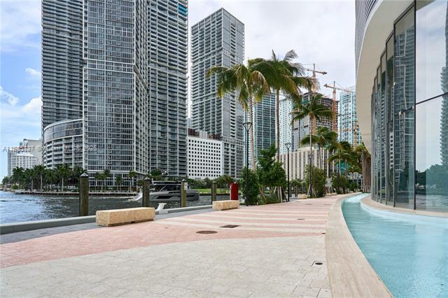 Building Photo - 300 Biscayne Boulevard Way