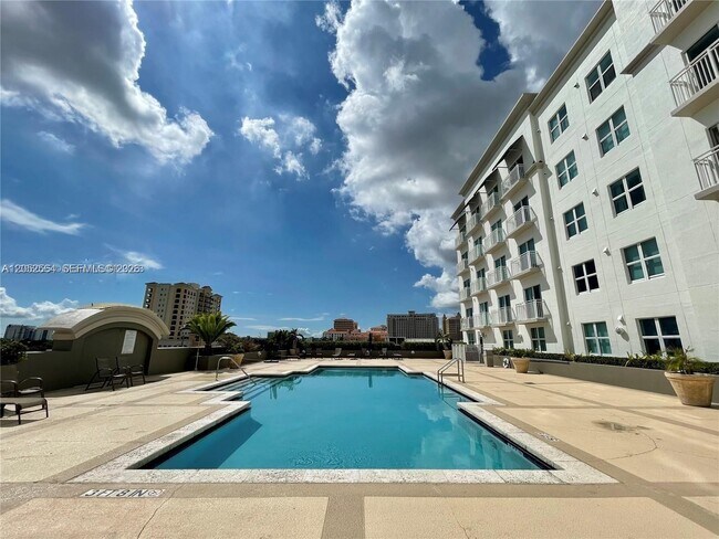 Building Photo - 50 Menores Ave