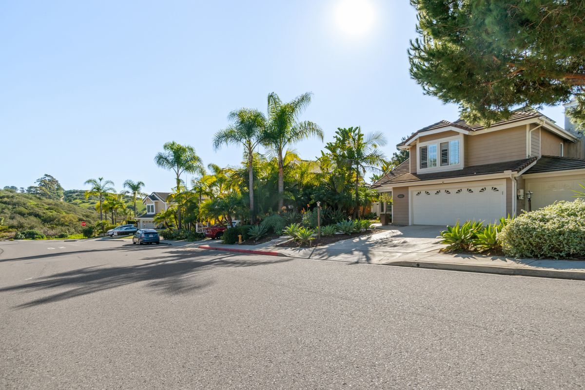 Building Photo - 1622 Swallowtail Rd