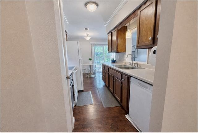 Building Photo - 414 Melrose Dr