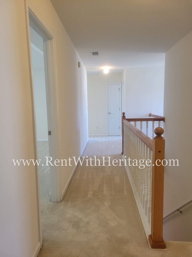 Building Photo - WOW!!!......COME SEE THIS GORGEOUS 4 BEDROOM / 3 BATH HOME IN THE POPULAR KINGSWOOD SUBDIVSION-A ...