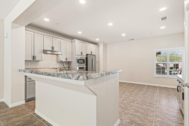 Building Photo - 1267 Oro Ridge